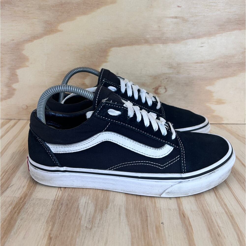 Vans Off The Wall - Old Skool - Sneakers - Black - Women's - 8.5